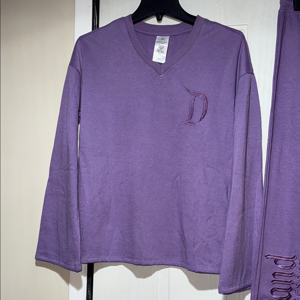 Disneyland Resort Lavender Lounge Set NWT - Picture 2 of 11